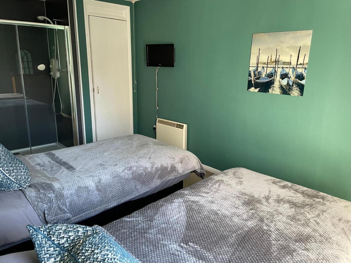 The Number Eleven Apartment Kilmuir  ภายนอก รูปภาพ
